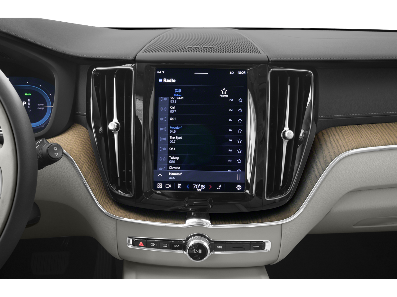 2025 Volvo XC60 Plug-In Hybrid T8 Plus