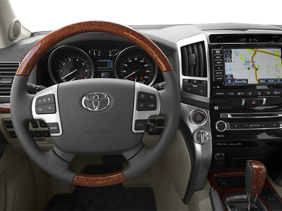 2014 Toyota Land Cruiser Base
