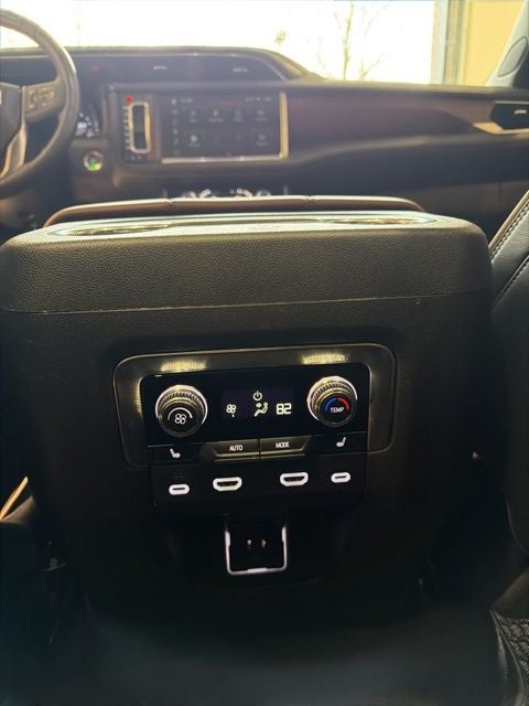 2024 GMC Yukon XL Denali Ultimate