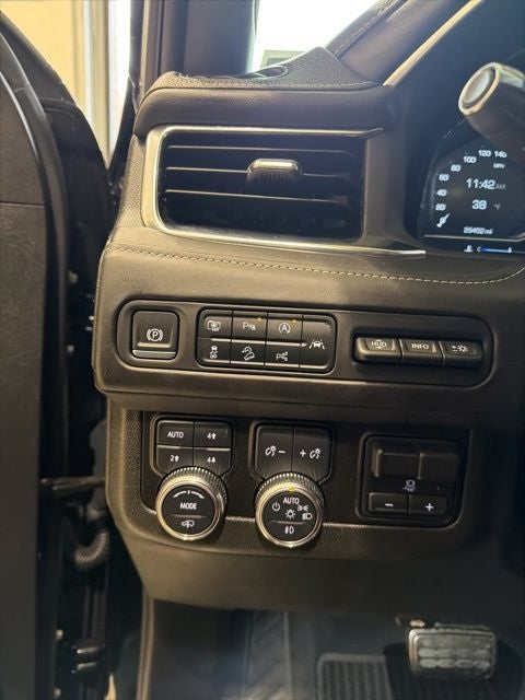 2024 GMC Yukon XL Denali Ultimate