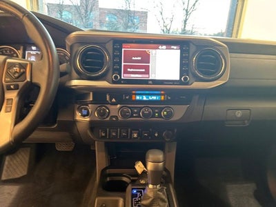 2023 Toyota Tacoma Limited V6