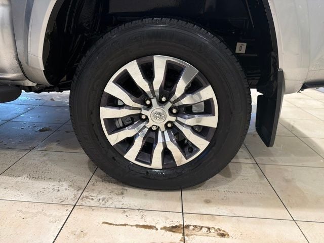 2023 Toyota Tacoma Limited V6