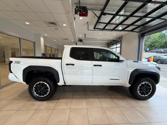 2026 Toyota Tacoma Hybrid TRD Off Road