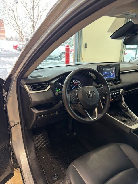 2022 Toyota RAV4 Hybrid XLE Premium