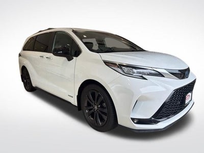 2021 Toyota Sienna XSE 7 Passenger