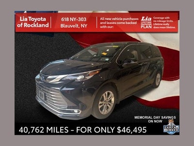 2023 Toyota Sienna Platinum 7 Passenger