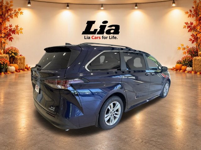 2024 Toyota Sienna XLE 7 Passenger