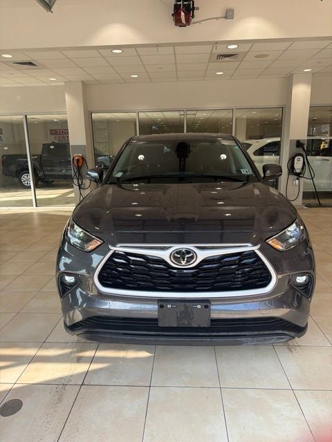 2025 Toyota Highlander LE