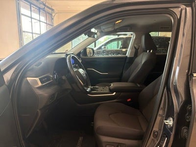 2025 Toyota Highlander LE