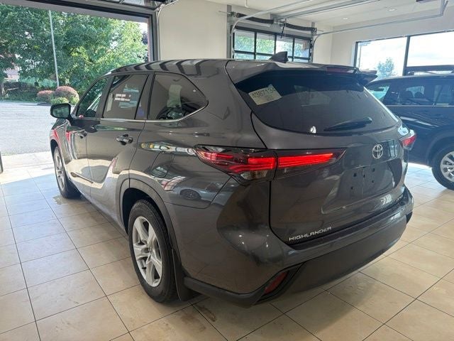 2025 Toyota Highlander LE