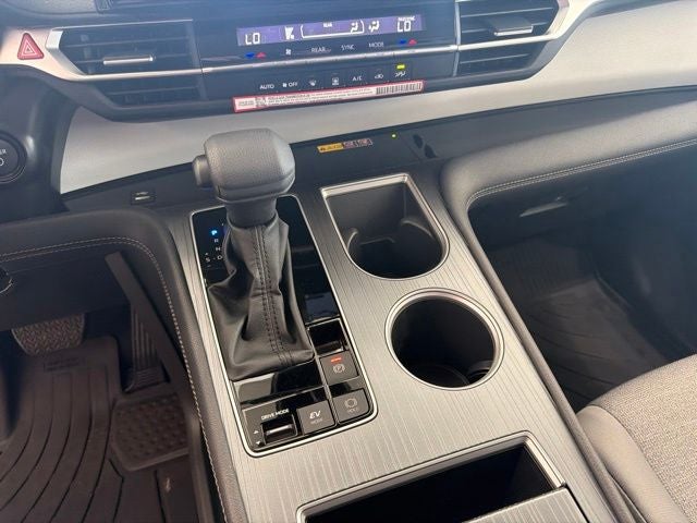 2026 Toyota Sienna LE 8 Passenger