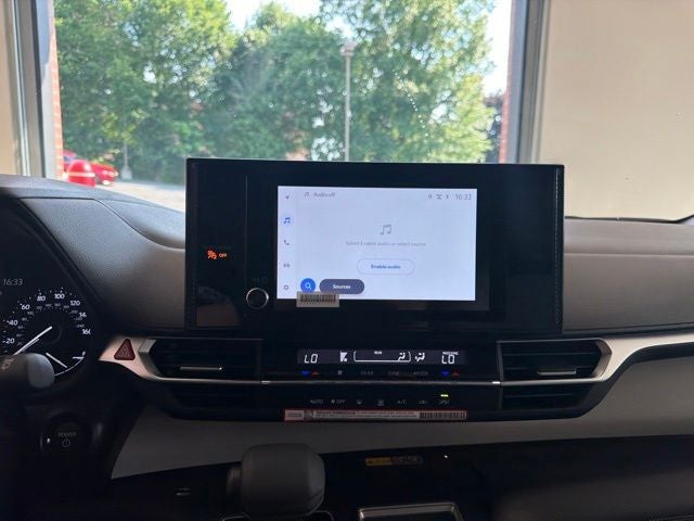 2026 Toyota Sienna LE 8 Passenger