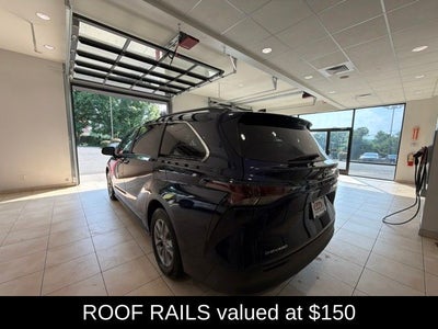 2026 Toyota Sienna LE 8 Passenger