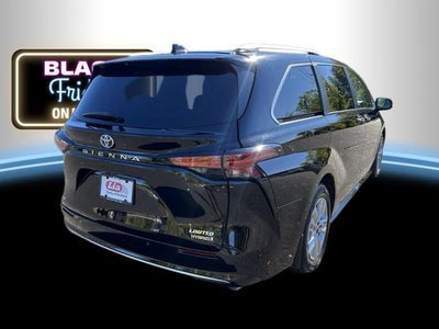 2024 Toyota Sienna Limited 7 Passenger