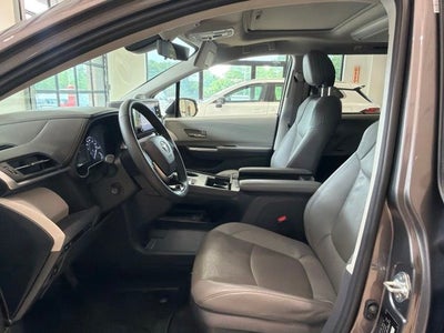 2023 Toyota Sienna Limited 7 Passenger