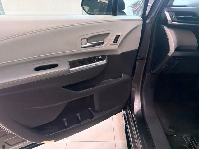 2023 Toyota Sienna Limited 7 Passenger