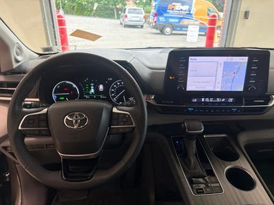 2023 Toyota Sienna Limited 7 Passenger