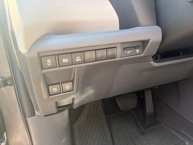 2023 Toyota Sienna Limited 7 Passenger