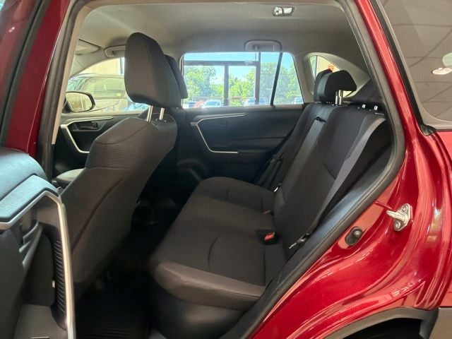 2020 Toyota RAV4 Hybrid LE