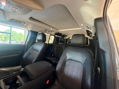 2022 Land Rover Defender 110 SE