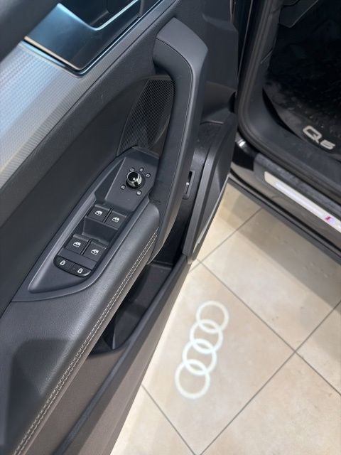 2024 Audi Q5 45 S line Prestige quattro