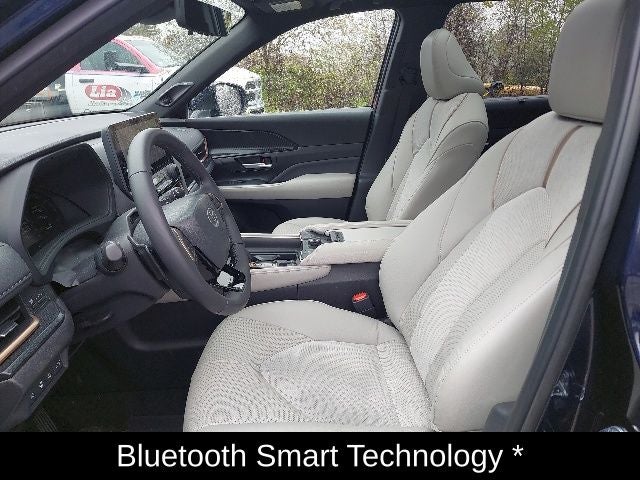 2025 Toyota Grand Highlander Hybrid MAX Platinum