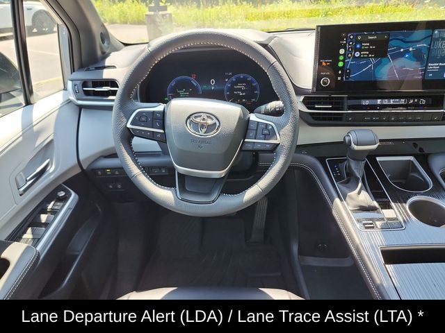 2025 Toyota Sienna XSE 7 Passenger