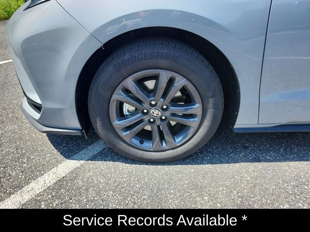 2025 Toyota Sienna XSE 7 Passenger