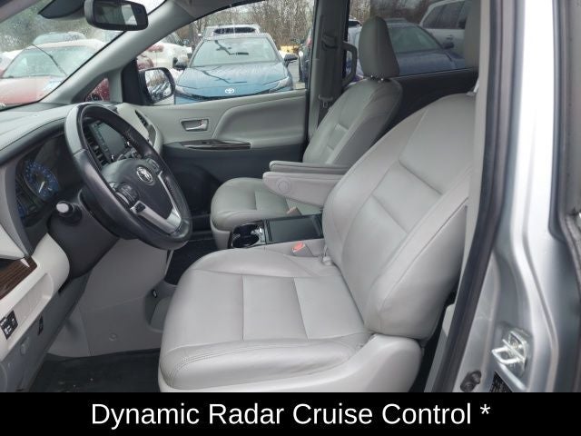 2020 Toyota Sienna XLE 7 Passenger