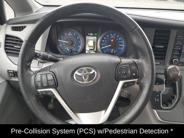 2020 Toyota Sienna XLE 7 Passenger