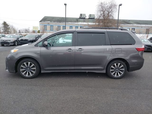 2020 Toyota Sienna XLE 7 Passenger