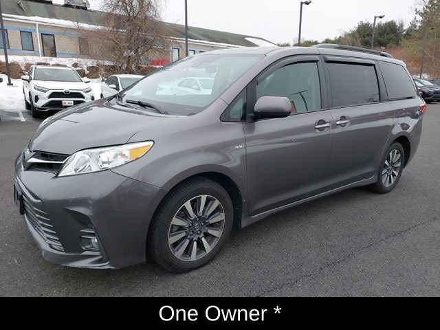 2020 Toyota Sienna XLE 7 Passenger