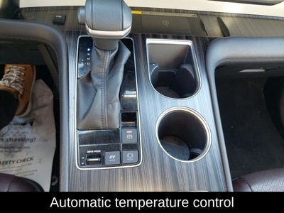 2022 Toyota Sienna Platinum 7 Passenger
