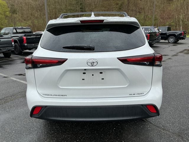 2025 Toyota Highlander XLE