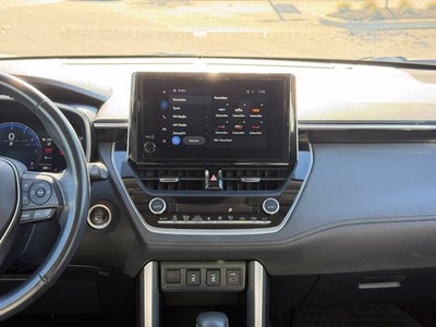 2023 Toyota Corolla Cross XLE
