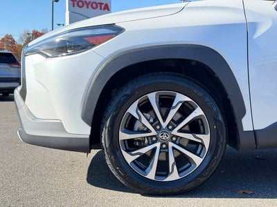 2023 Toyota Corolla Cross XLE