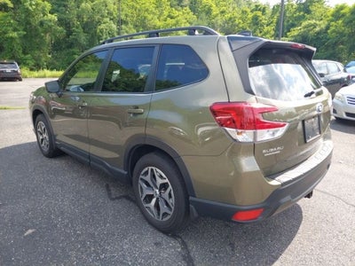 2024 Subaru Forester Premium