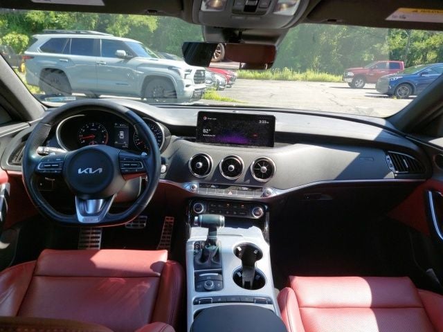 2022 Kia Stinger GT1