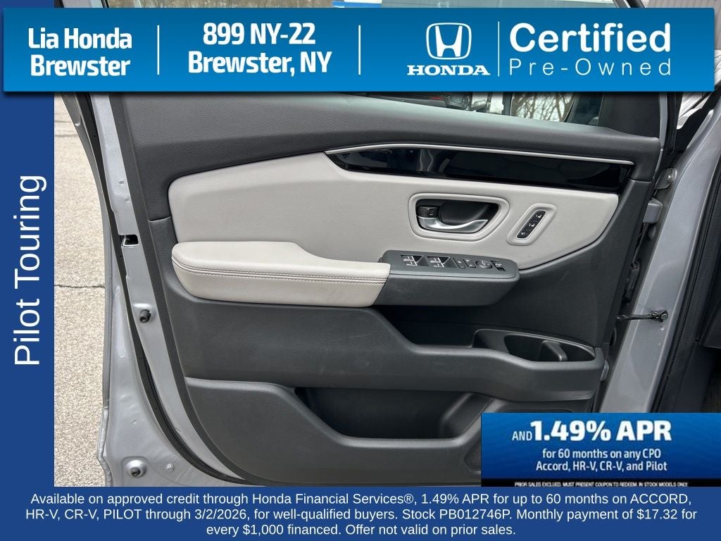 2023 Honda Pilot Touring 8 Passenger