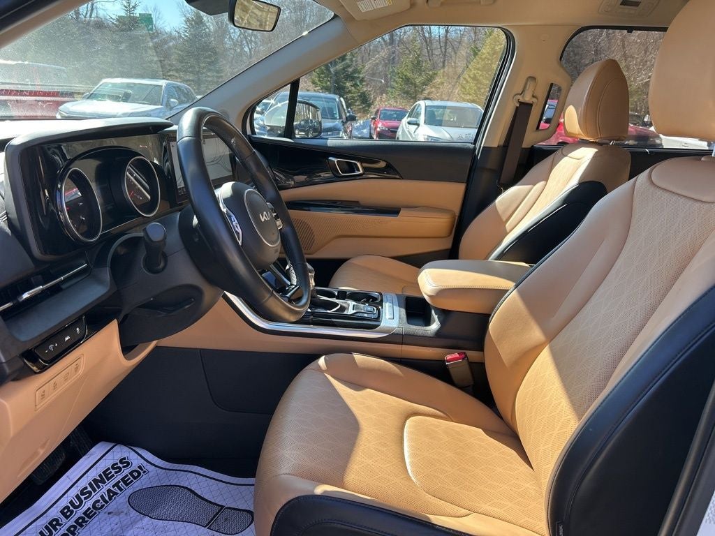 2022 Kia Carnival EX