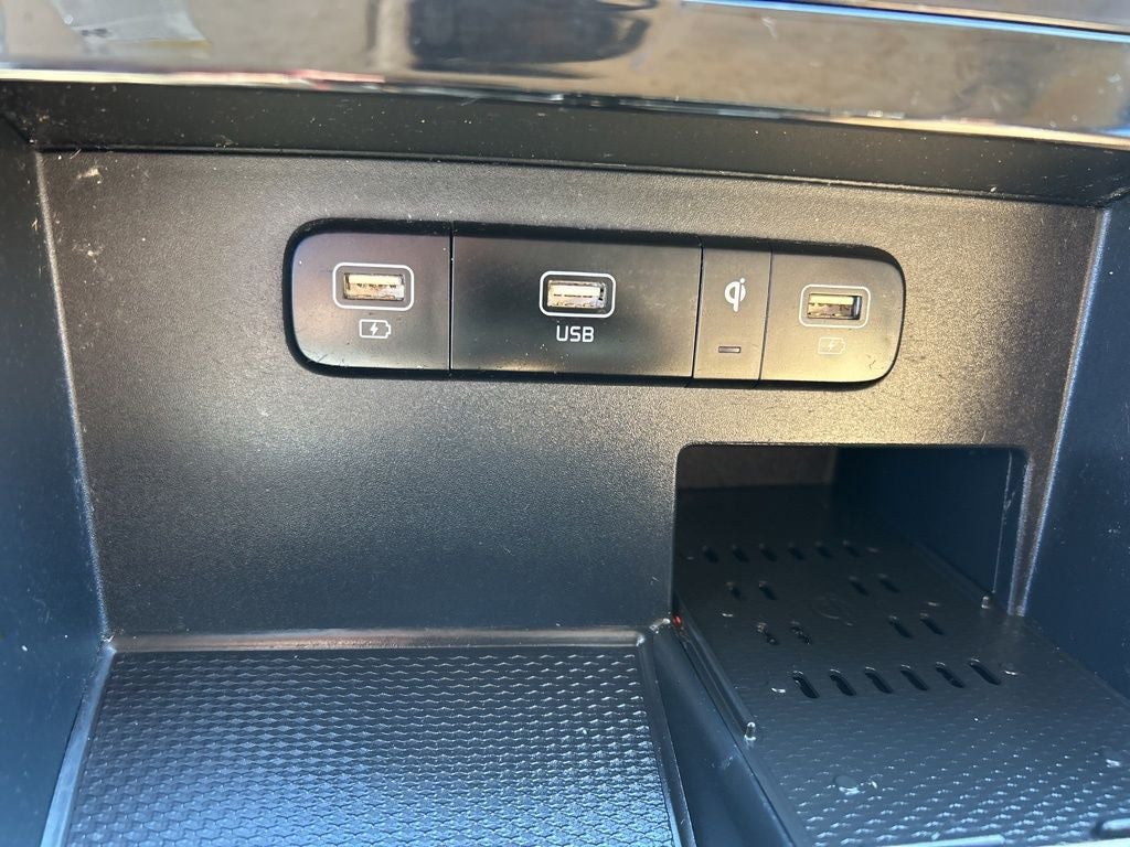 2022 Kia Carnival EX