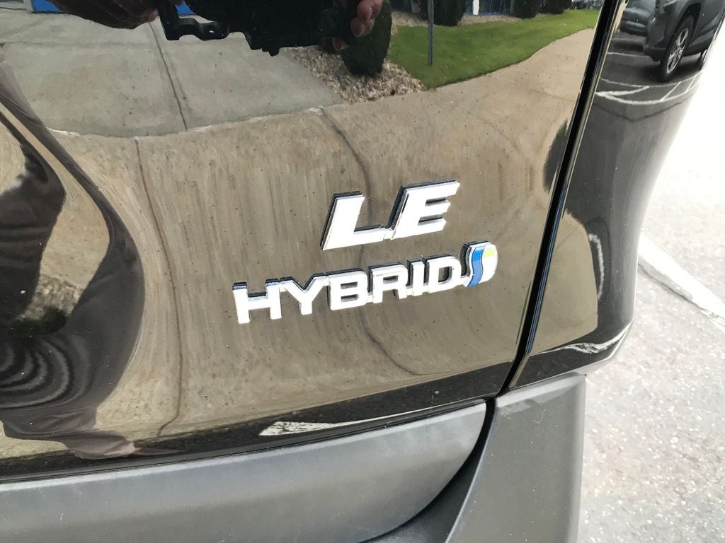 2023 Toyota RAV4 Hybrid LE