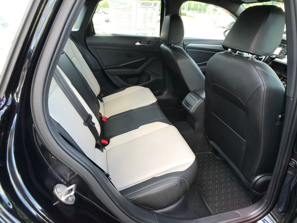 2019 Volkswagen Jetta R-Line