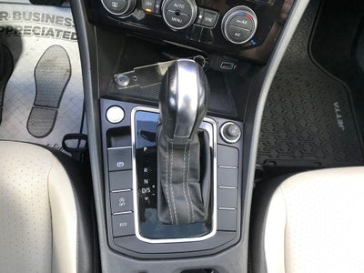2019 Volkswagen Jetta R-Line