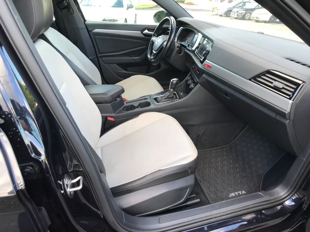 2019 Volkswagen Jetta R-Line