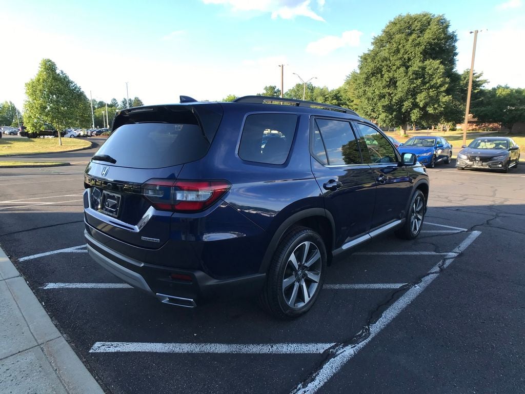 2024 Honda Pilot Touring