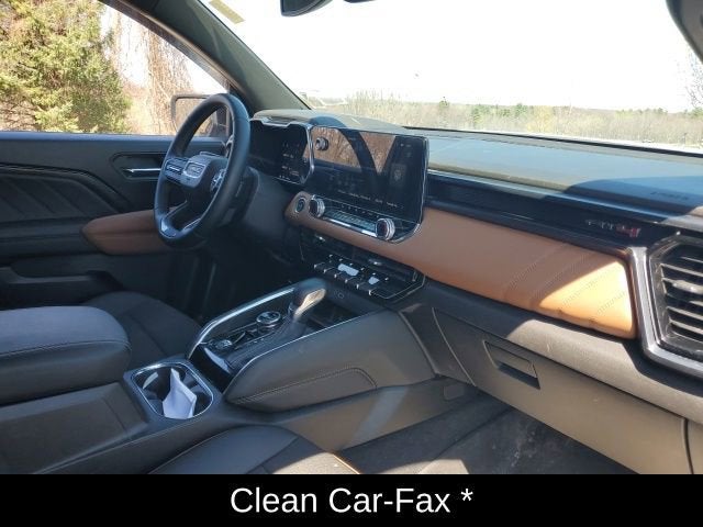 2024 GMC Canyon 4WD AT4