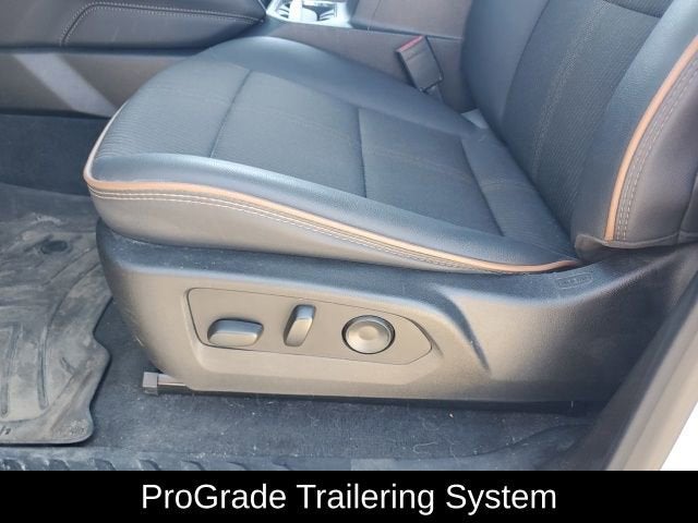 2024 GMC Canyon 4WD AT4