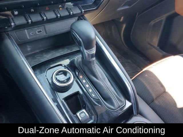 2024 GMC Canyon 4WD AT4