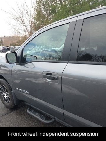 2023 Nissan Titan SV